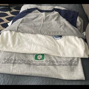 🔥NEW! 3 random men’s shirts